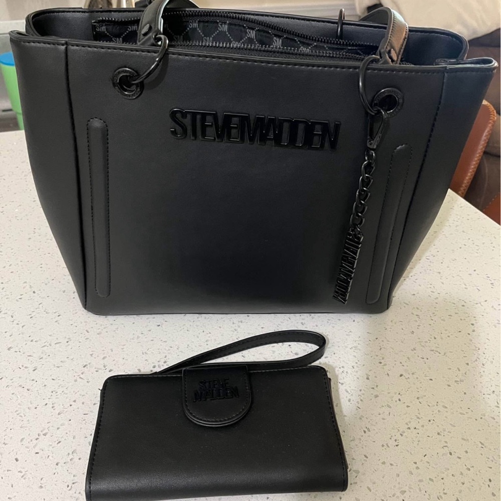 Steve Madden Black Women's Bag and Wallet Set